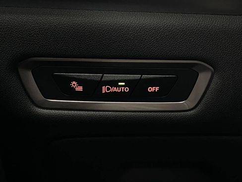 Certified 2025 BMW X7 xDrive40i w/ Premium Package image 18