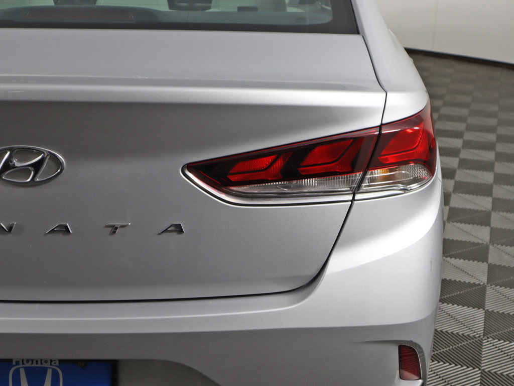 Used 2019 Hyundai Sonata SEL w/ Winter Weather Package FWD image 14