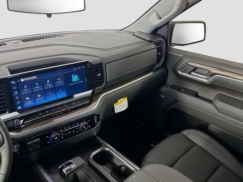 New 2026 Chevrolet Silverado 1500 LT Trail Boss w/ Convenience Package II AWD/4WD image 25
