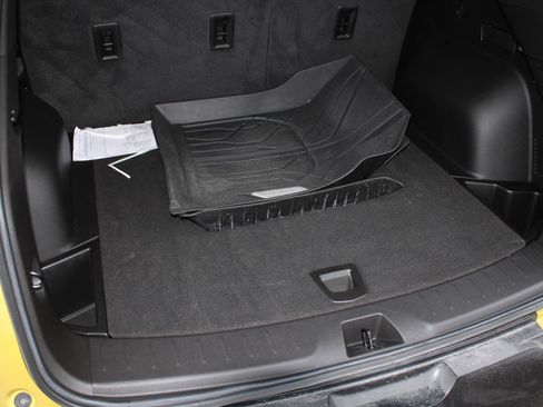 Used 2022 Chevrolet Blazer RS w/ Enhanced Convenience Package image 8