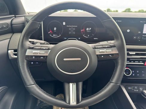 Used 2025 Hyundai Santa Cruz Limited AWD/4WD image 18