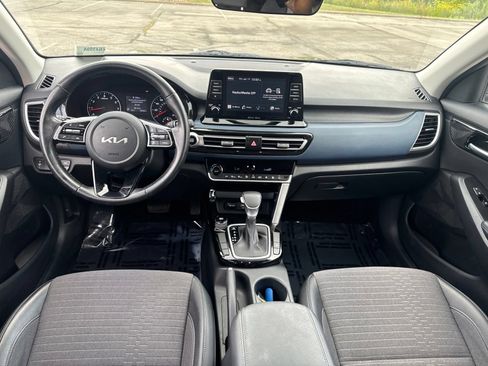 Used 2023 Kia Seltos S FWD image 15