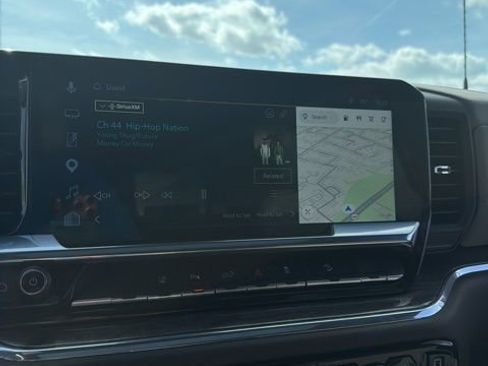 Used 2024 Chevrolet Silverado 2500 LTZ w/ LTZ Convenience Package image 30