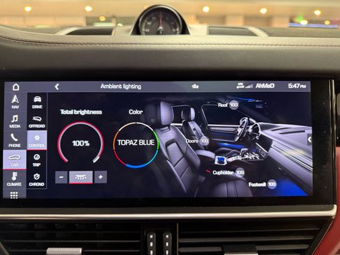 Used 2020 Porsche Cayenne S image 15