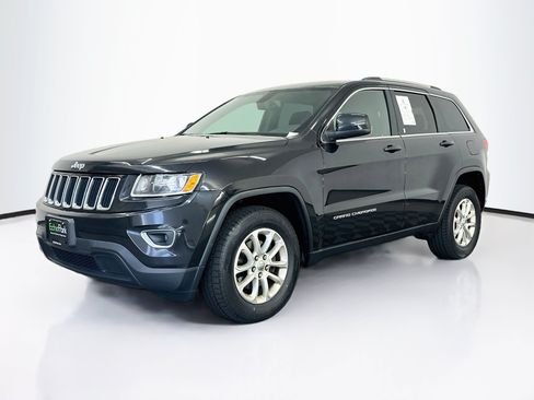 Used 2015 Jeep Grand Cherokee Laredo w/ Quick Order Package 23E AWD/4WD image 3