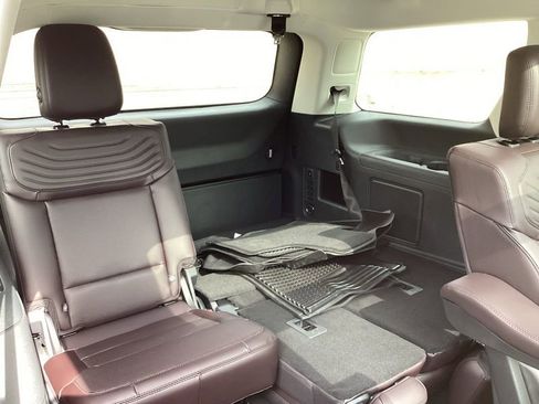 New 2026 Ford Expedition Platinum w/ Platinum Ultimate Package image 21