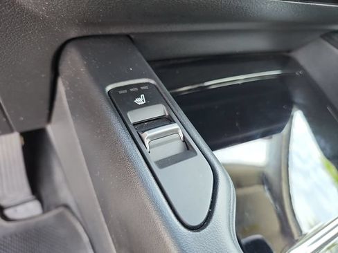 Used 2022 Kia Telluride S FWD image 28