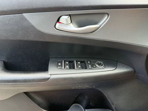 Used 2020 Kia Forte LXS image 34