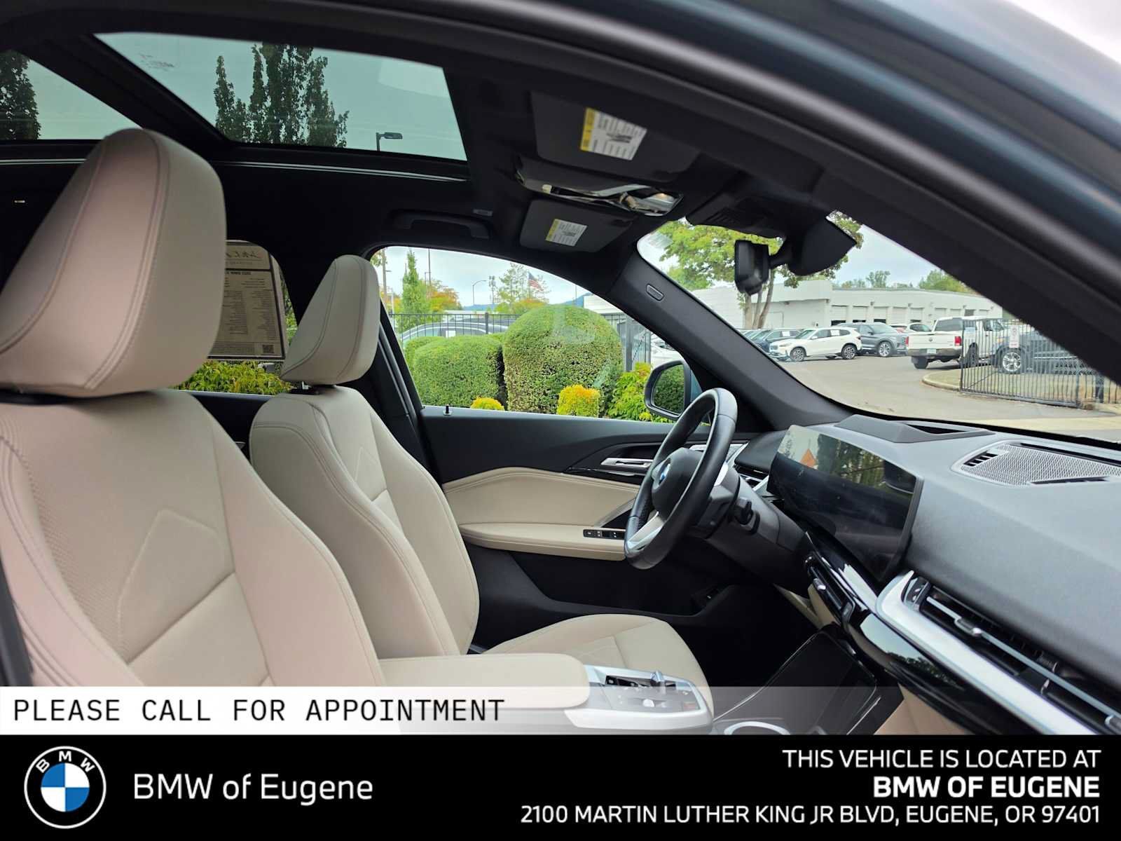 Used 2023 BMW X1 xDrive28i w/ Premium Package AWD/4WD image 11