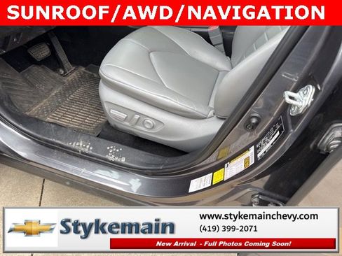 Used 2021 Toyota Highlander XLE image 17