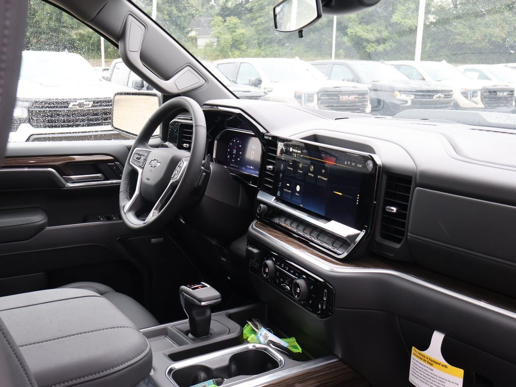 New 2026 Chevrolet Silverado 1500 LT Trail Boss w/ LT Trail Boss Premium Package AWD/4WD image 45