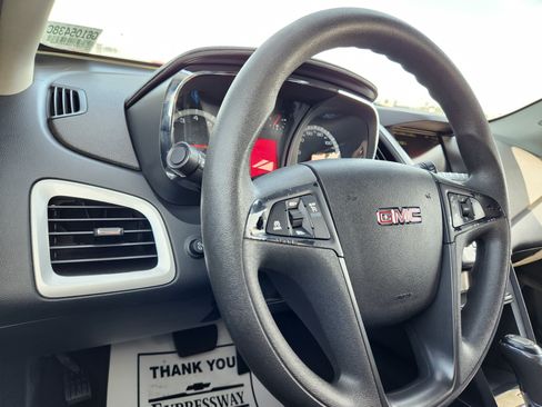 Used 2016 GMC Terrain SLE FWD image 24