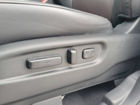 Used 2025 Honda Ridgeline Black Edition image 16