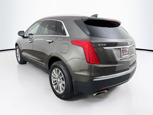 Used 2019 Cadillac XT5 Luxury FWD image 3