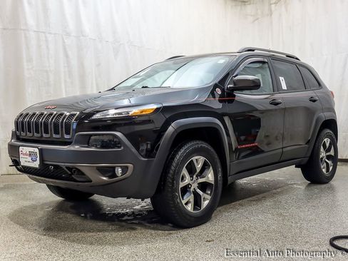 Used 2017 Jeep Cherokee Trailhawk w/ Comfort/Convenience Group image 1