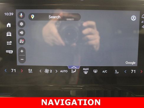 Used 2024 Lincoln Nautilus Reserve w/ Equipment Group 203A image 9