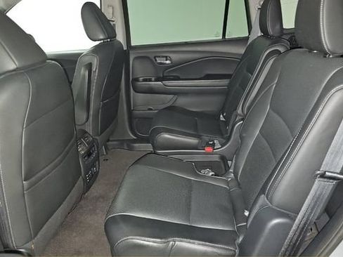Used 2017 Honda Pilot Elite image 8