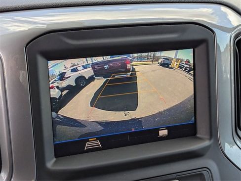 Used 2022 Chevrolet Silverado 1500 Custom image 15