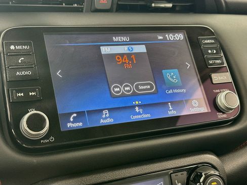 Used 2023 Nissan Kicks SR w/ SR Premium Package FWD image 14