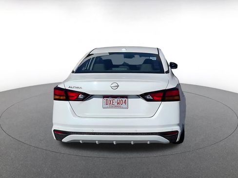 Used 2025 Nissan Altima 2.5 SV image 12