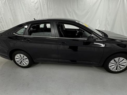 Used 2020 Volkswagen Jetta S w/ Driver Assistance Package FWD image 2
