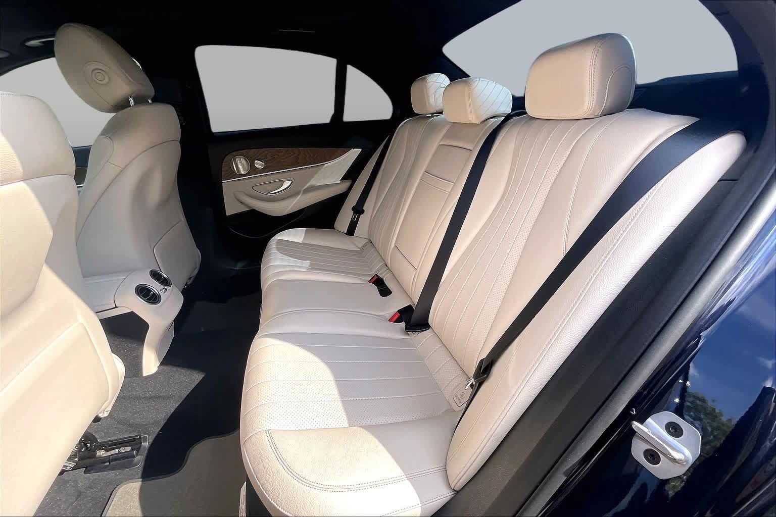 Used 2022 Mercedes-Benz E 350 Sedan image 21