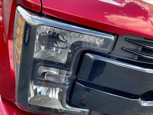 Used 2019 Ford F250 Lariat w/ Lariat Ultimate Package AWD/4WD image 27