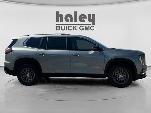 Used 2025 GMC Acadia Elevation image 6