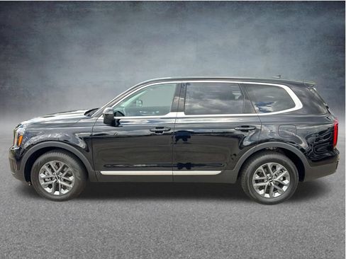 Used 2024 Kia Telluride LX FWD image 6