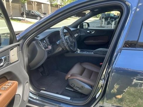 Used 2024 Volvo XC60 B5 Ultimate w/ Climate Package AWD/4WD image 5