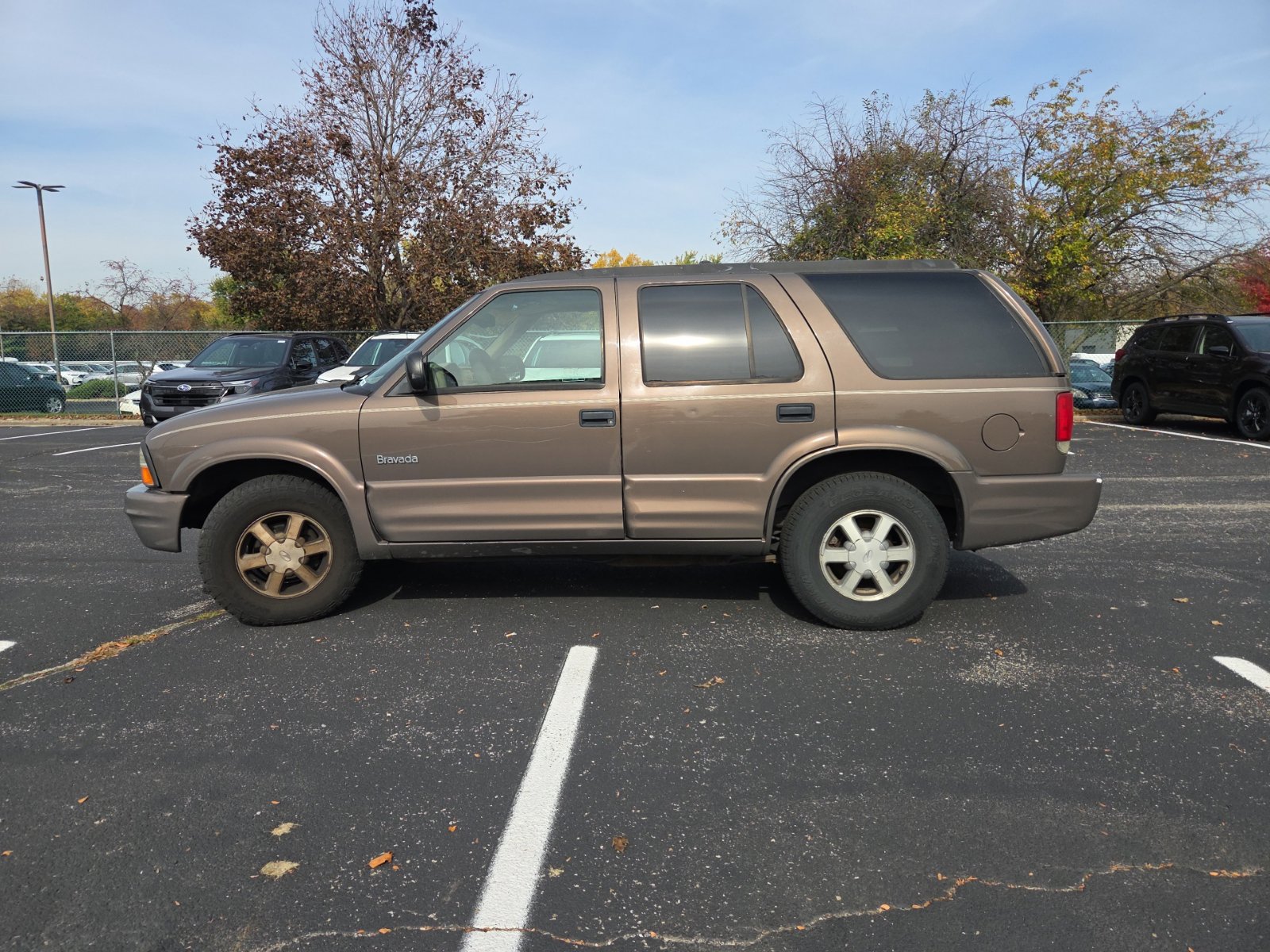 Used 1999 Oldsmobile Bravada AWD w/ Convenience Pkg I image 10