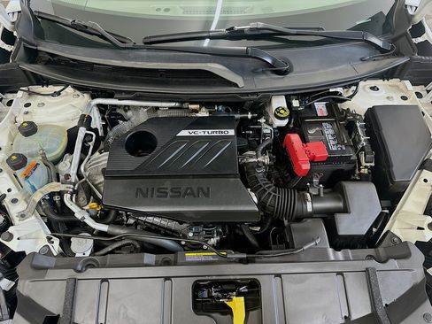 Used 2023 Nissan Rogue SL w/ SL Premium Package image 35