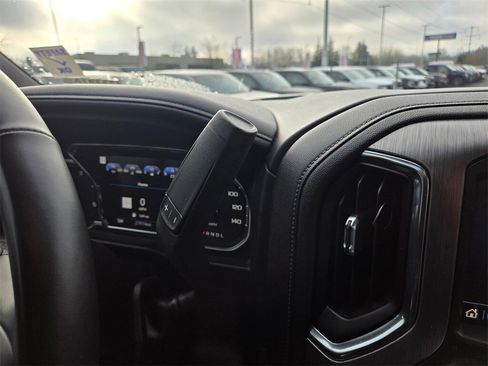 Used 2023 GMC Sierra 3500 Denali image 20