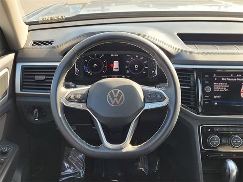 Used 2022 Volkswagen Atlas SE image 11