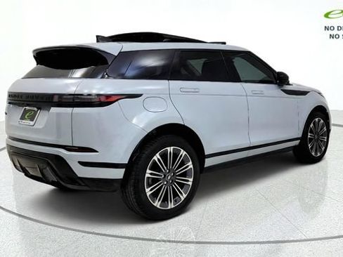 Used 2024 Land Rover Range Rover Evoque Dynamic SE AWD/4WD image 8