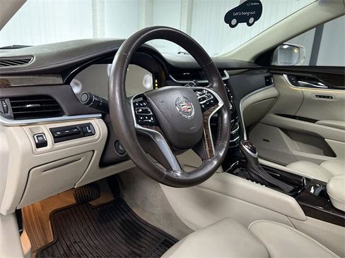 Certified 2015 Cadillac XTS Premium w/ Driver Assist Package image 10