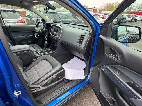 Used 2019 Chevrolet Colorado Z71 AWD/4WD image 14