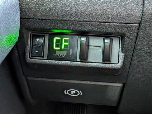 Used 2012 RAM 3500 ST w/ Chrome Appearance Group image 27