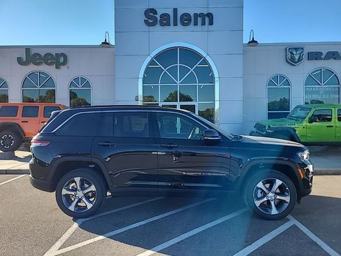 New 2025 Jeep Grand Cherokee Limited w/ Luxury Tech Group II AWD/4WD image 1