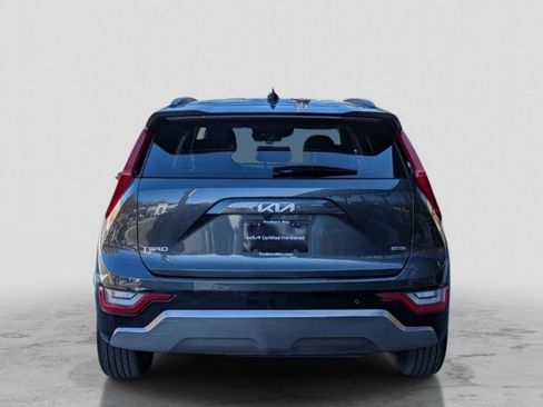 Certified 2024 Kia Niro SX Touring FWD image 7