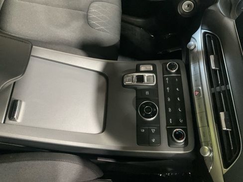 Used 2021 Hyundai Palisade SE AWD/4WD image 18