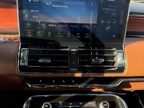 Certified 2023 Lincoln Navigator Reserve image 4