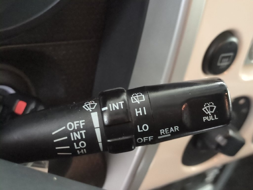 Used 2013 Toyota FJ Cruiser 4WD image 25