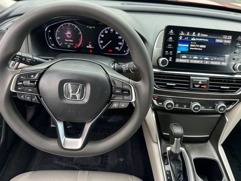 Used 2019 Honda Accord EX image 28