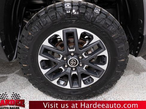 Used 2024 Toyota Tundra Limited AWD/4WD image 10