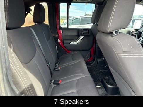 Used 2013 Jeep Wrangler Unlimited Rubicon w/ Connectivity Group AWD/4WD image 10