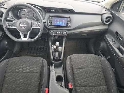 Used 2022 Nissan Kicks S image 8