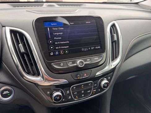 Used 2023 Chevrolet Equinox Premier image 15