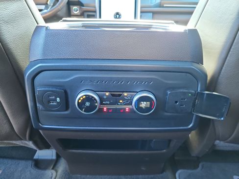 Used 2022 Ford Expedition Max King Ranch image 13