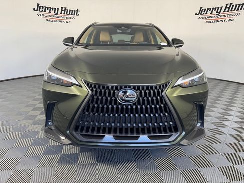 Used 2024 Lexus NX 250 FWD image 5